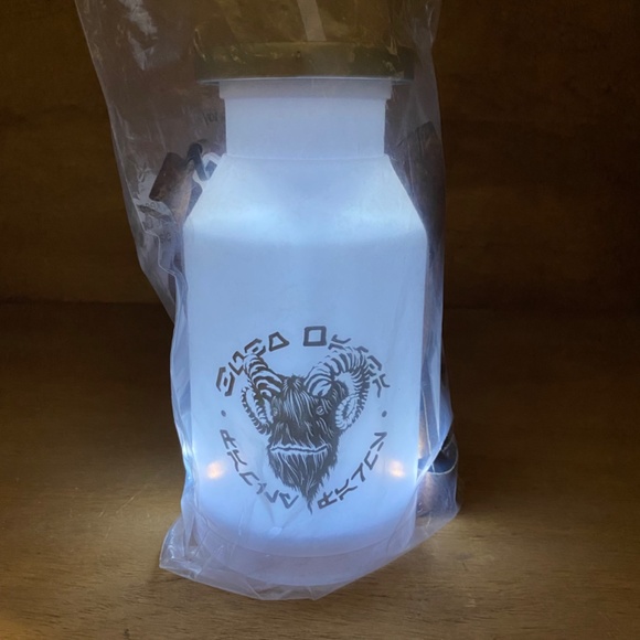Disney Parks Star Wars Galaxy’s Edge Milk Jug Light Up Sipper Bubo Wamba NEW - Picture 7 of 8